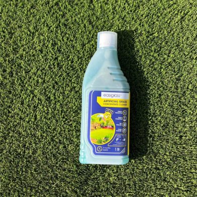 artificial grass cleaner on artificial grass