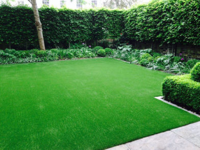 For Sale Natural Look Artificial Grass for back gardens